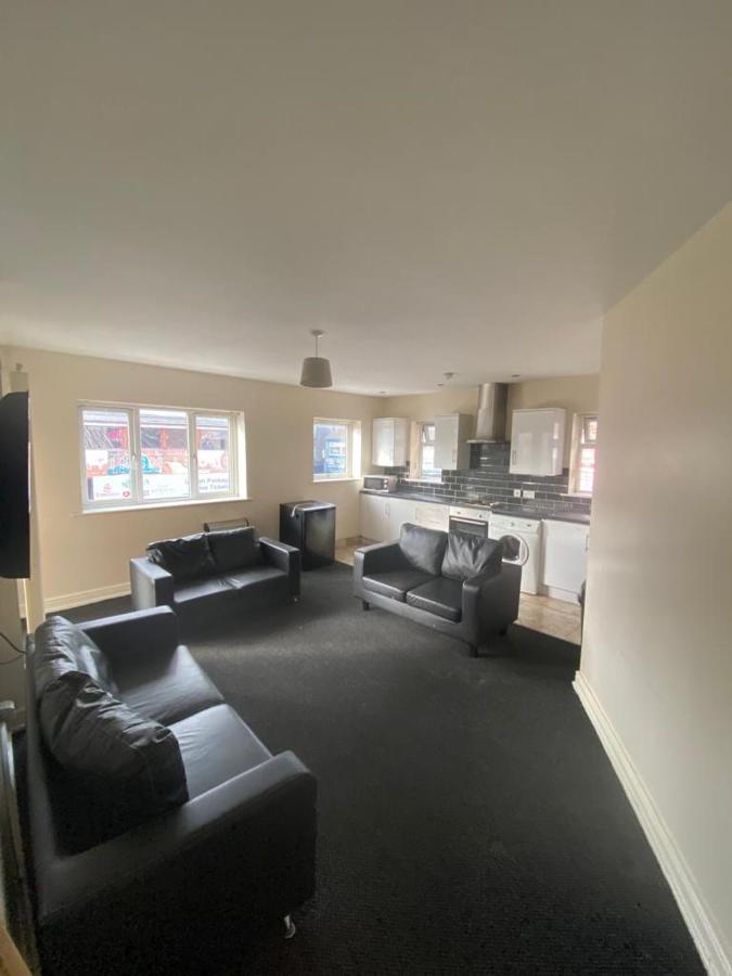 Cosy Living Apartment Camberley Exterior photo